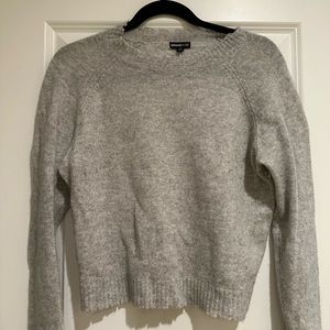 MINNIE ROSE Cashmere Sweater with distressed details